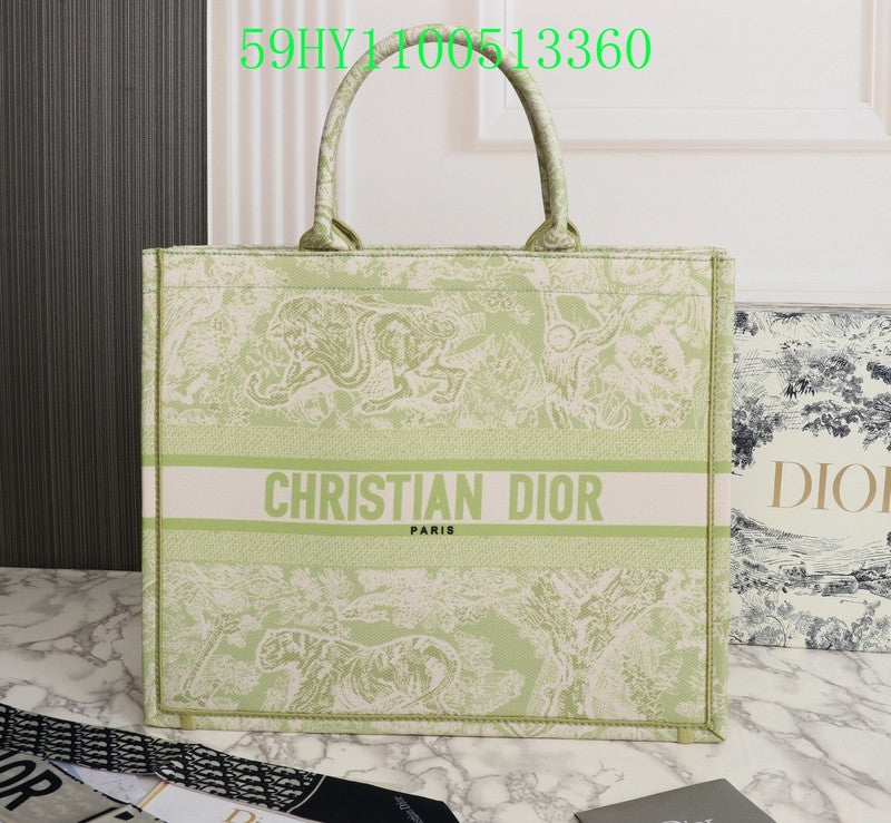 Christian Dior Luxury Bag - The Tote   196