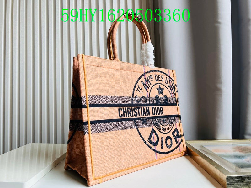 Christian Dior Luxury Bag - The Tote   292
