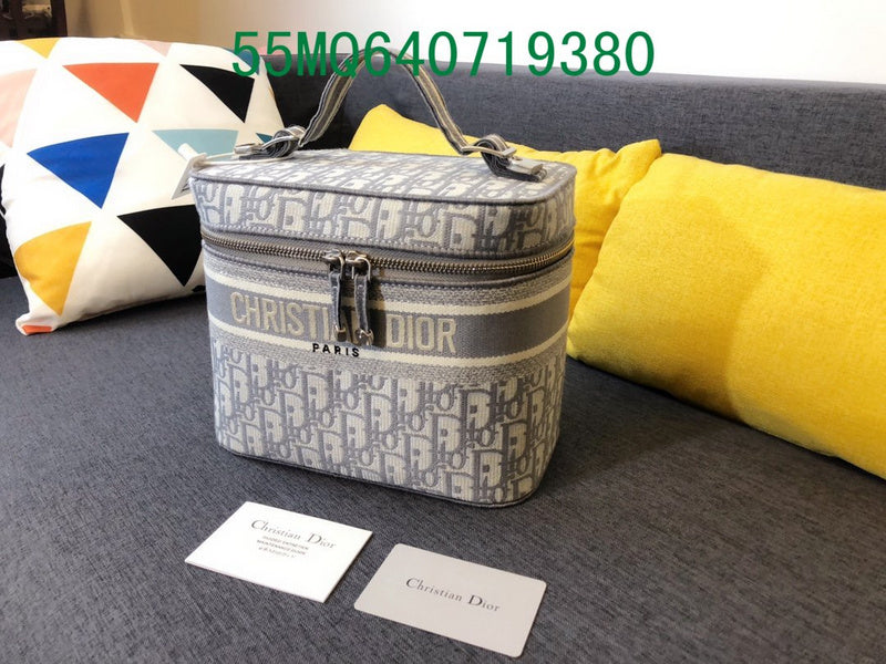 Christian Dior Luxury - The Tote   685