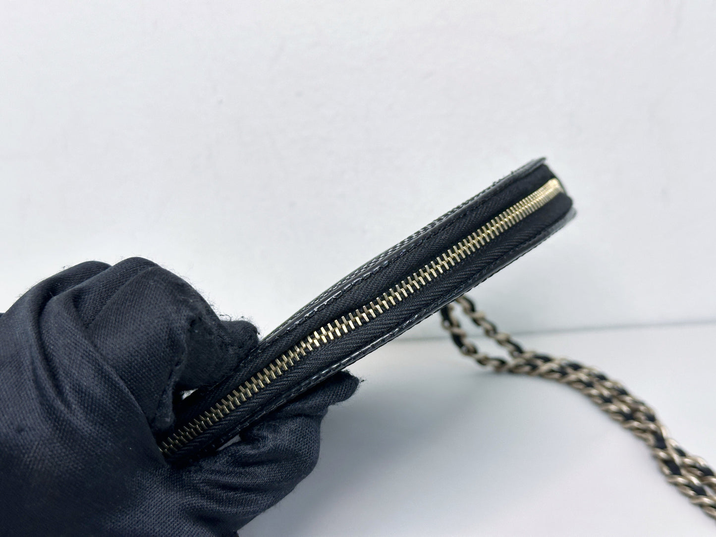 Chanel Record Chain Bag in Patent Leather Black Red 8954 holo