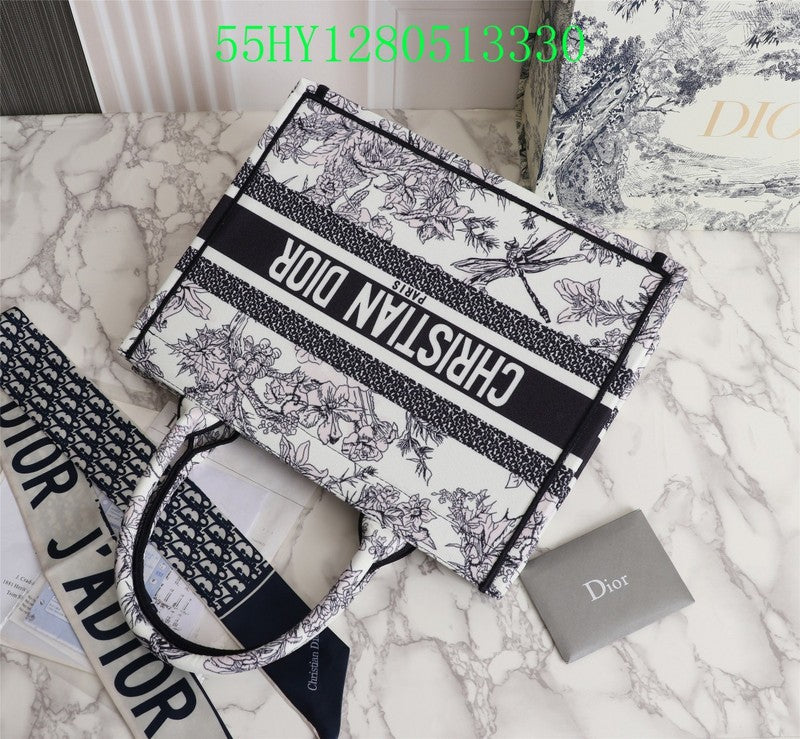 Christian Dior Luxury Bag - The Tote   195