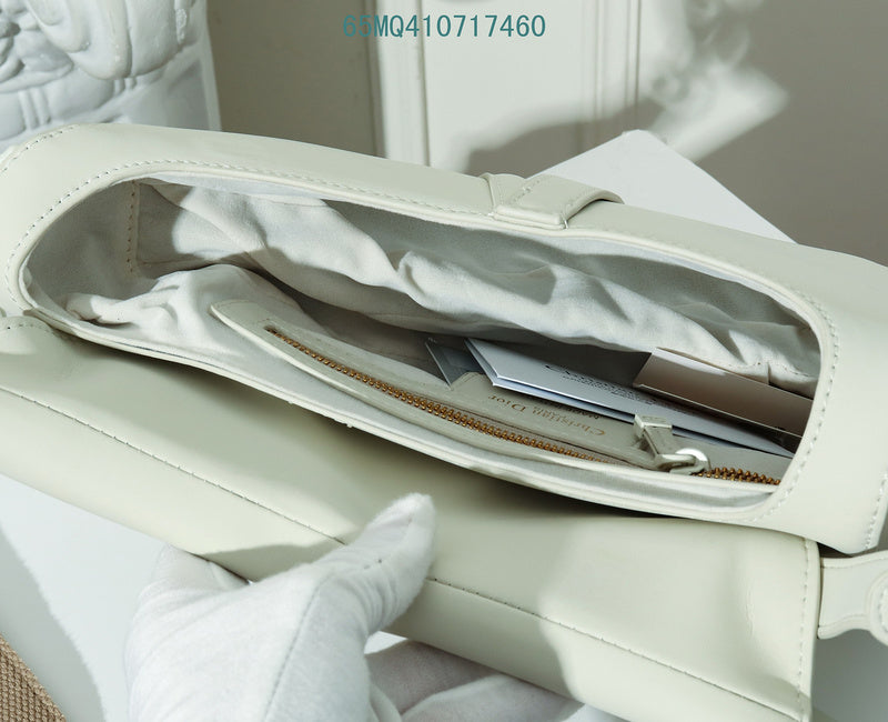 Christian Dior Luxury - The Tote   592