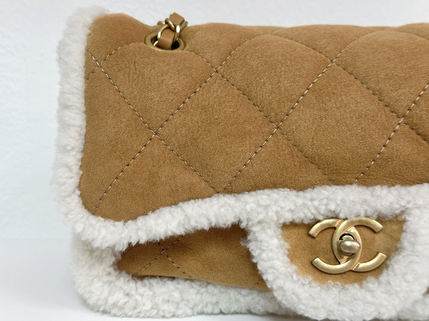Chanel Medium Shearling Coco Neige Flap holo card 264