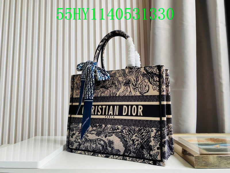 Christian Dior Luxury Bag - The Tote   247