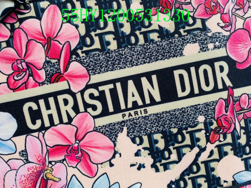 Christian Dior Luxury Bag - The Tote   243