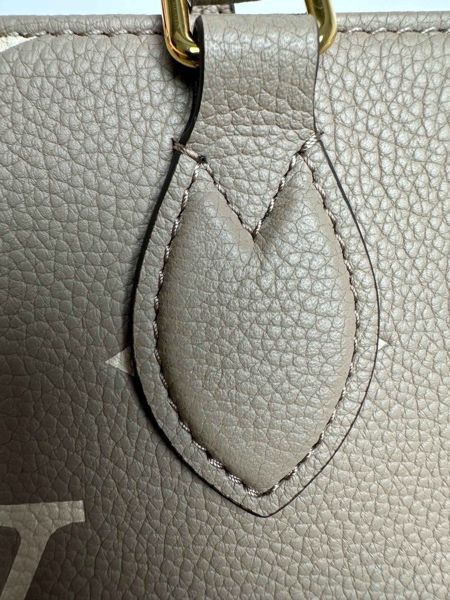 LOUIS VUITTON ON-THE-GO PM