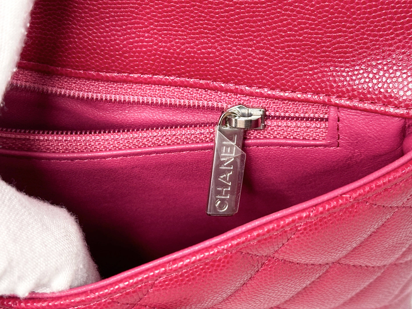 Chanel Flap Clutch Bag Red Caviar SHW 2645 holo card