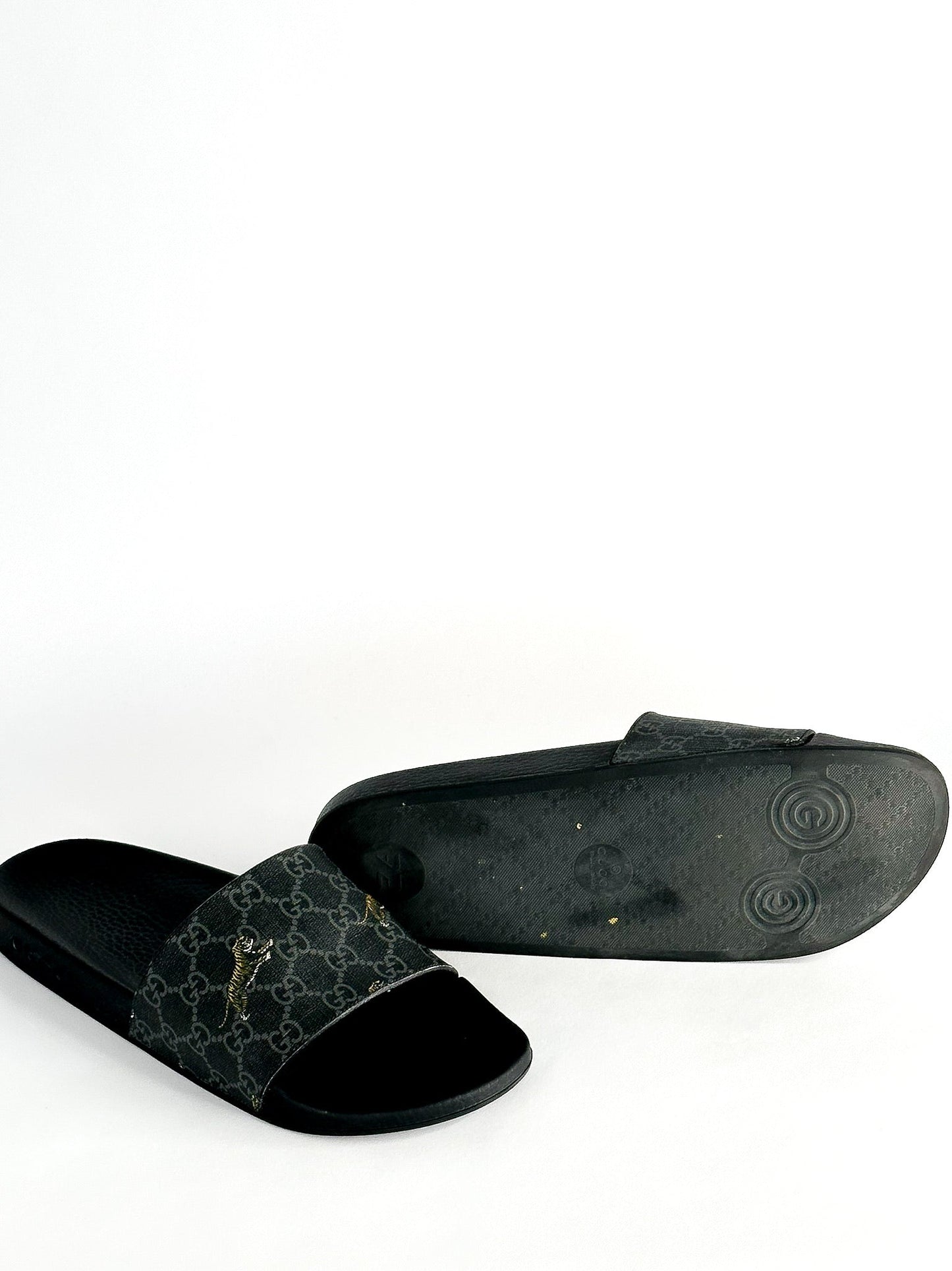 Gucci Black GG Supreme Tiger Flat Slides Size 11