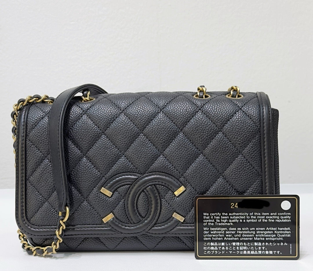 Chanel Small Caviar Quilted CC Filigree Flap Black GHW 2478 holo card