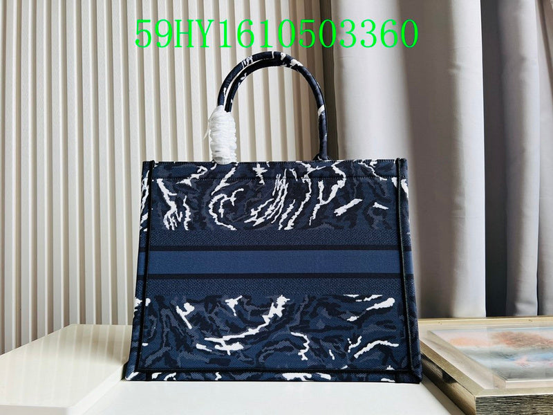 Christian Dior Luxury Bag - The Tote   294