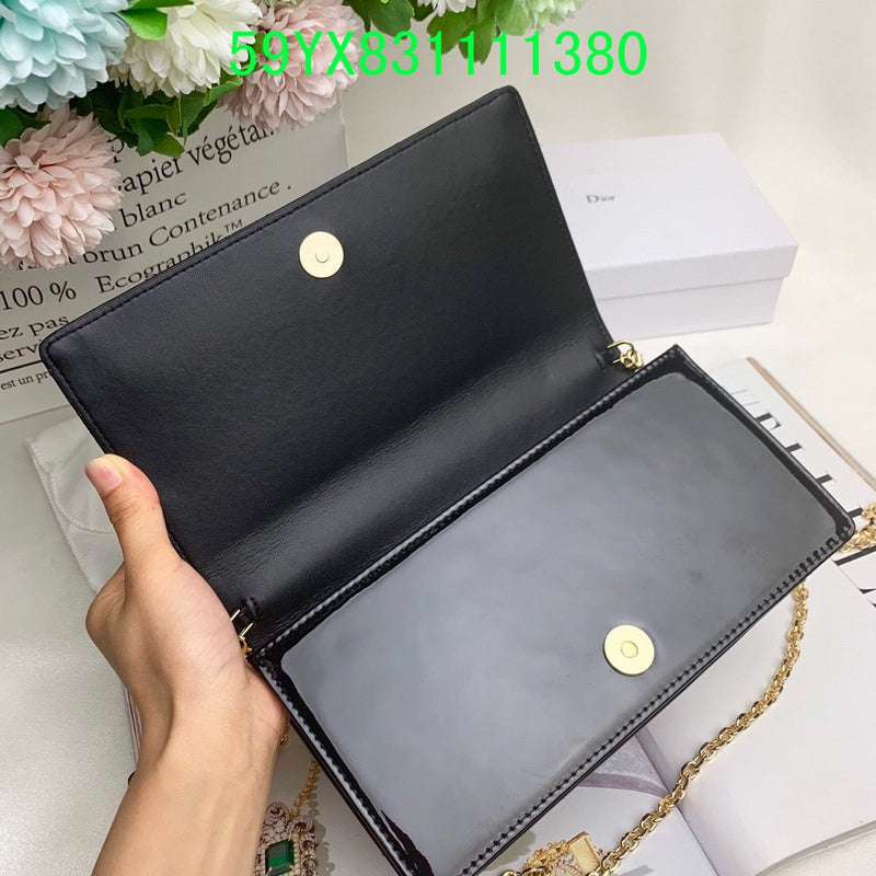 Christian Dior Luxury - The Tote   600