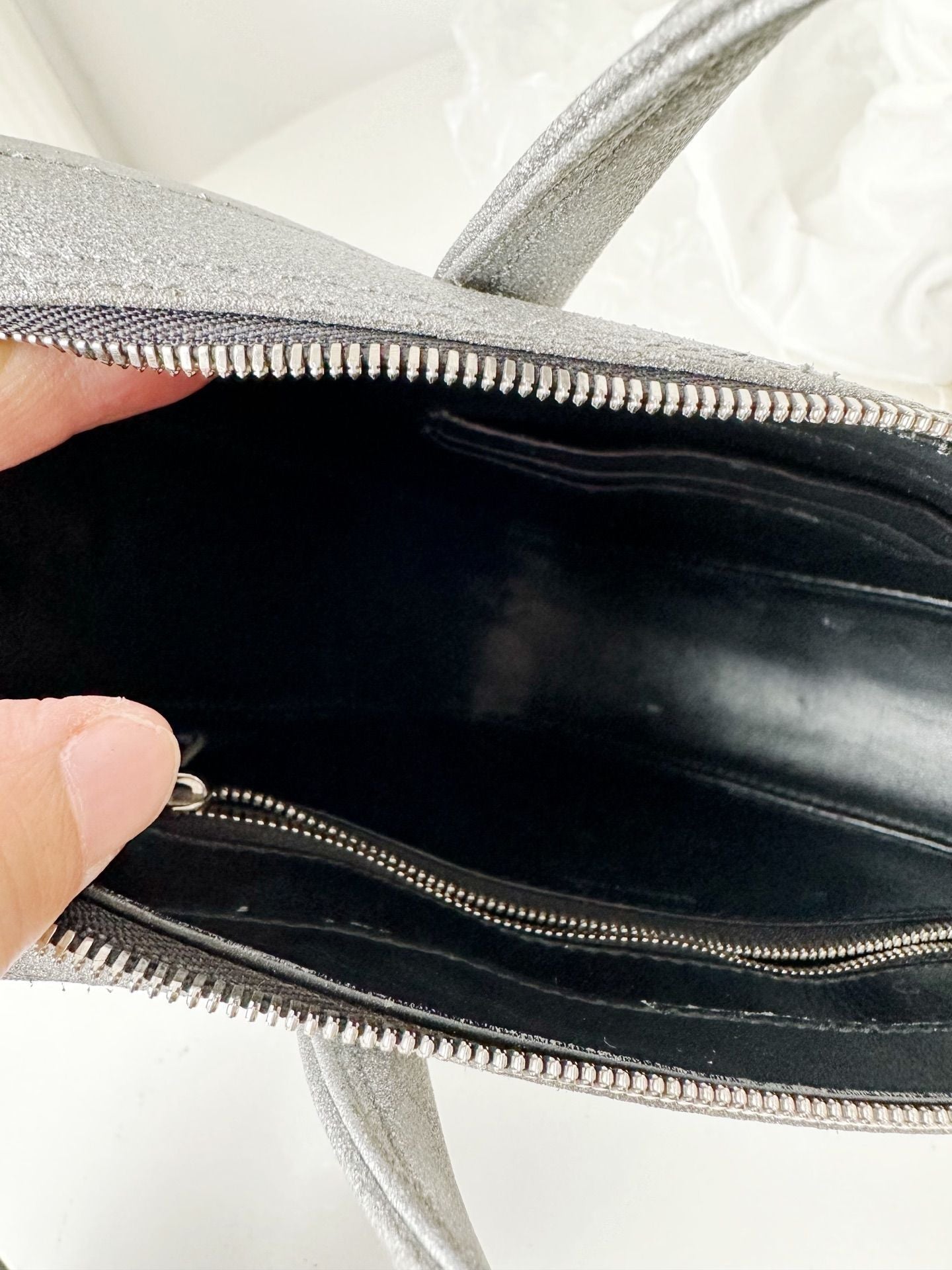 Preloved Balenciaga clutch silver 24cm
