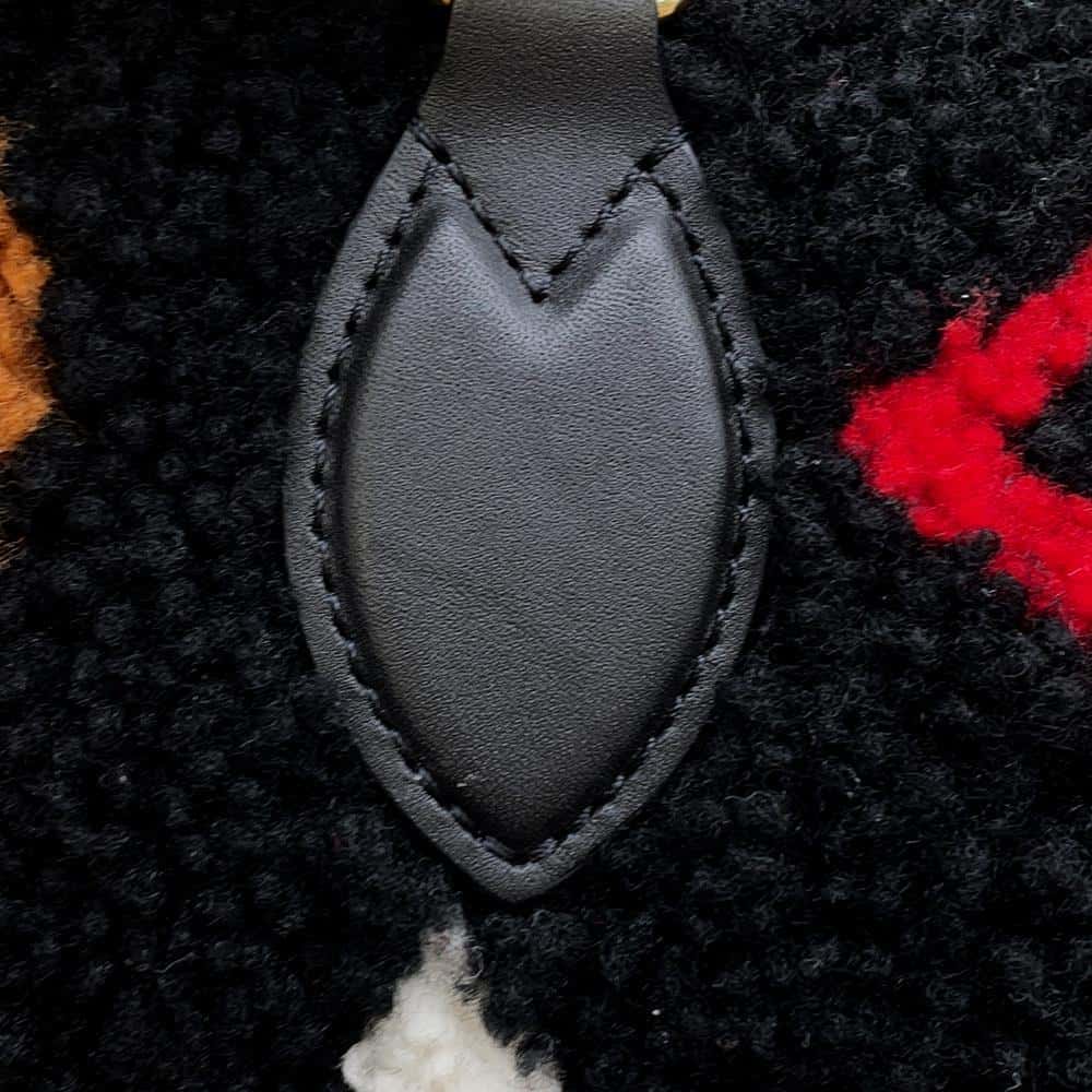 LOUIS VUITTON Onthego Noir/RedM55421 Monogram / Teddy Size GM