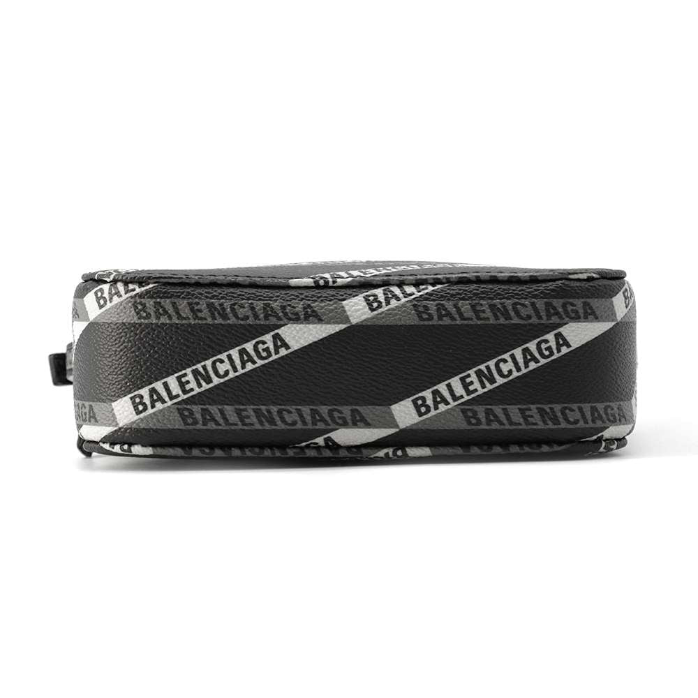 BALENCIAGA everyday camera bag Black/Gray552372 Leather Size XS