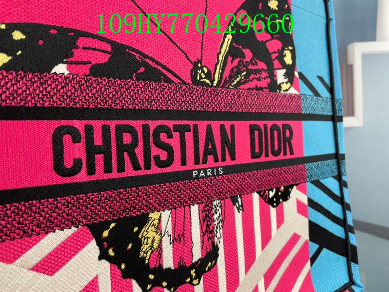 Christian Dior Luxury Bag - The Tote   298