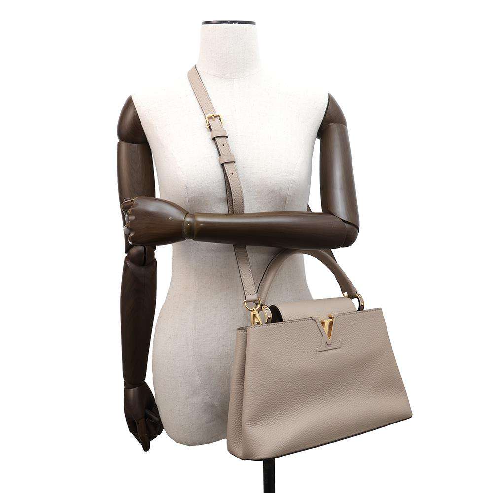 LOUIS VUITTON Capucines GaletM42253 Taurillon Leather Size MM