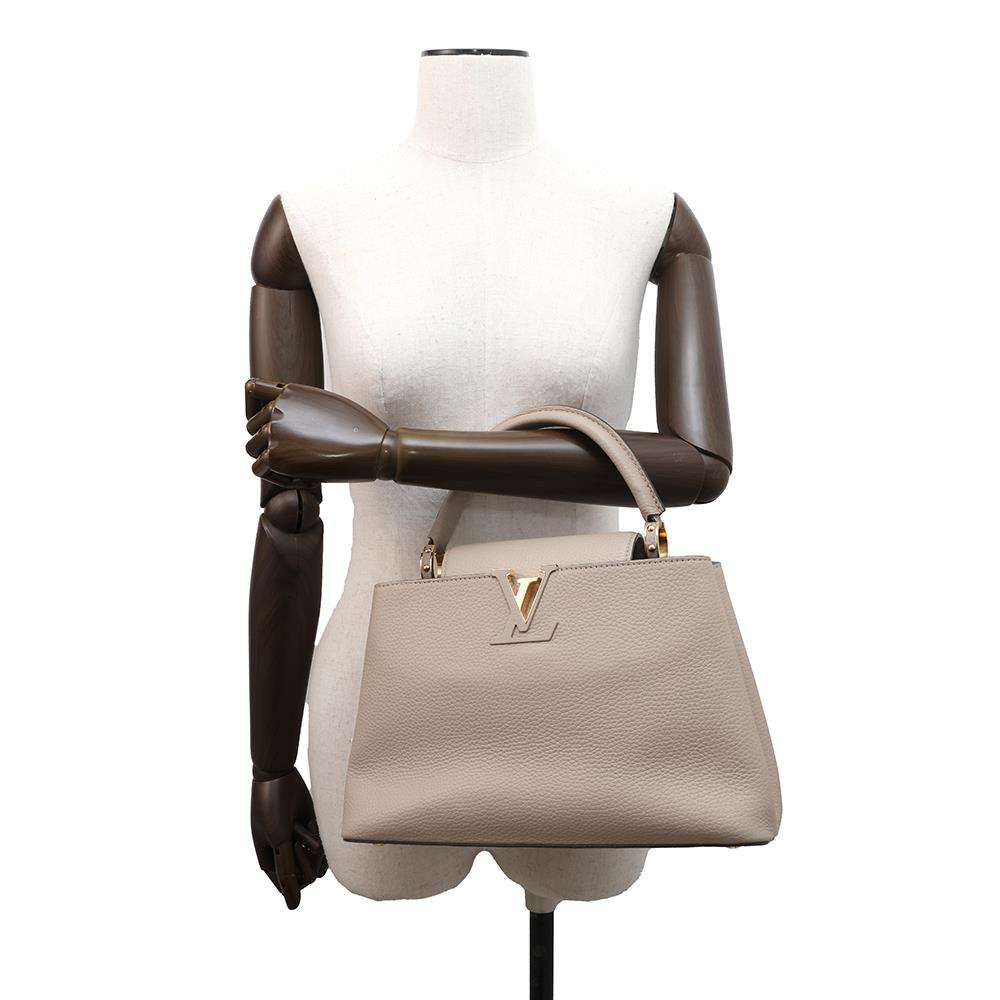 LOUIS VUITTON Capucines GaletM42253 Taurillon Leather Size MM