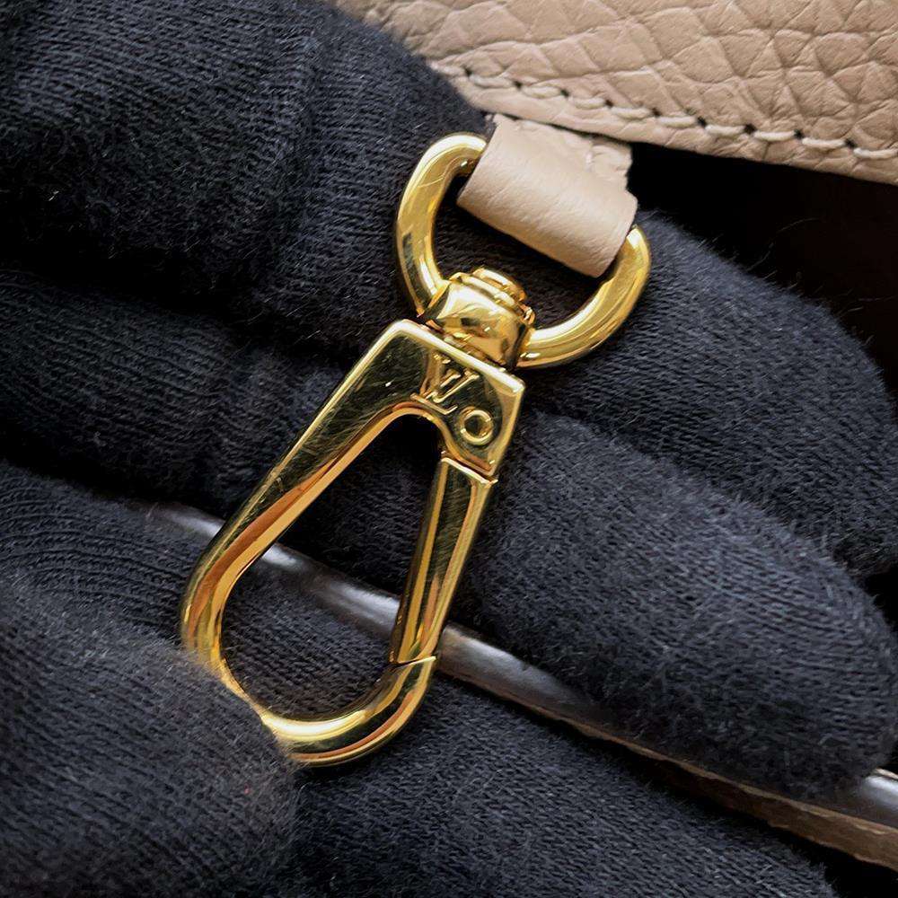 LOUIS VUITTON Capucines GaletM42253 Taurillon Leather Size MM