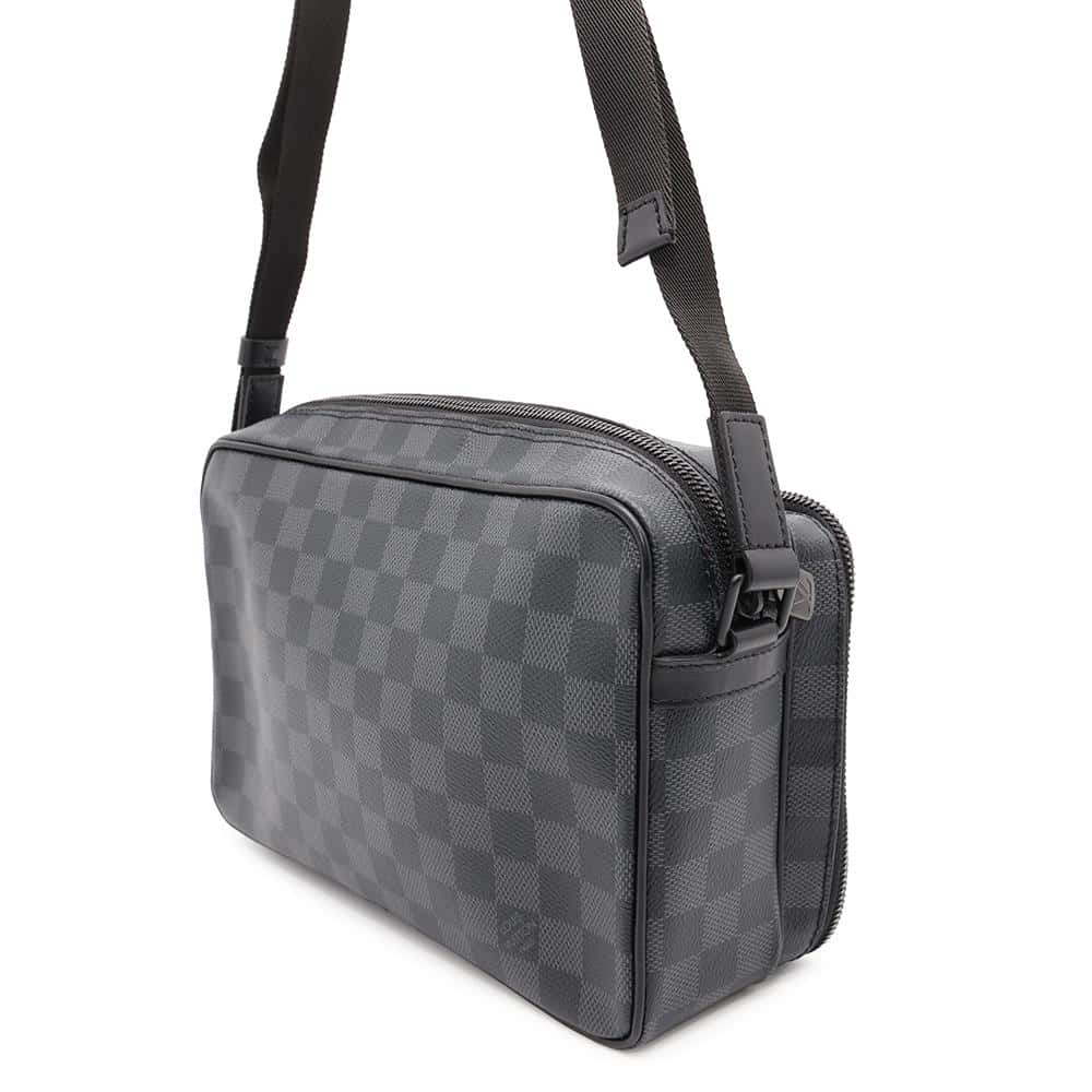LOUIS VUITTON Utility messenger RedN40280 Damier Graphite