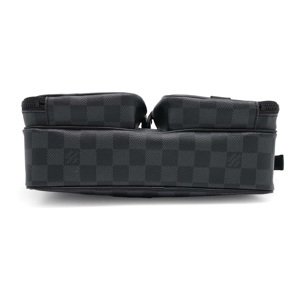 LOUIS VUITTON Utility messenger RedN40280 Damier Graphite