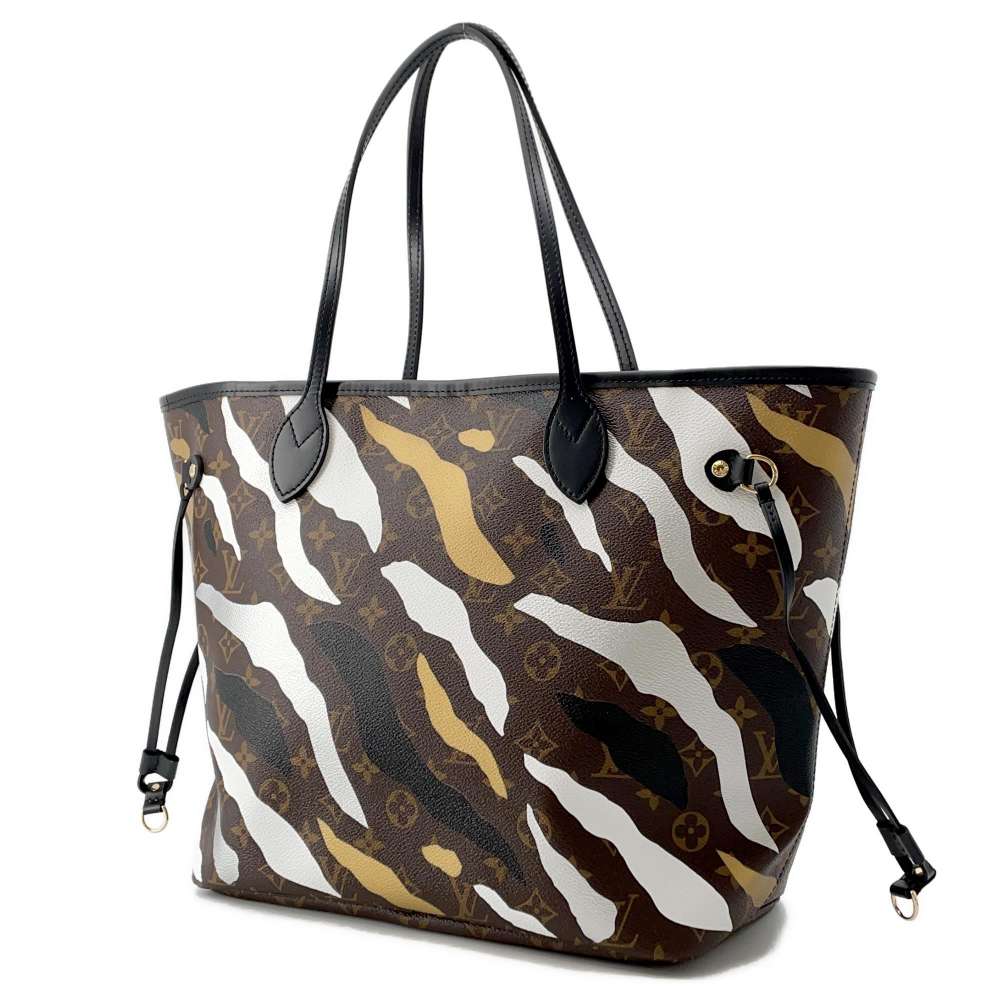 LOUIS VUITTON Neverfull Noir/Gold/SilverM45201 Monogram Size MM