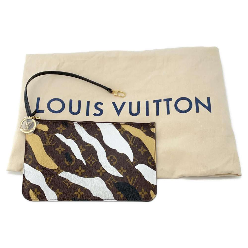 LOUIS VUITTON Neverfull Noir/Gold/SilverM45201 Monogram Size MM
