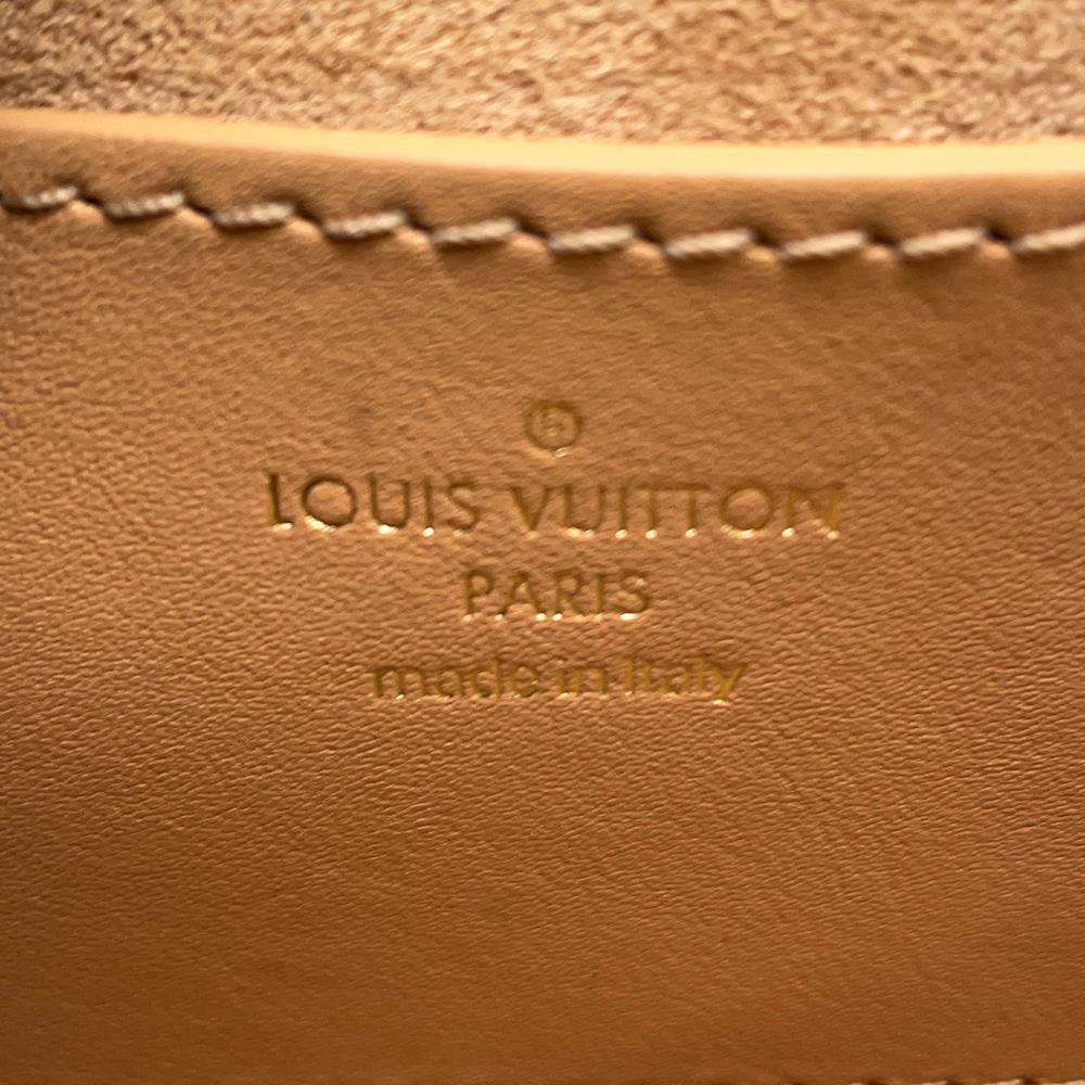 LOUIS VUITTON New Wave Multi Pochette BeigeM58941 Leather