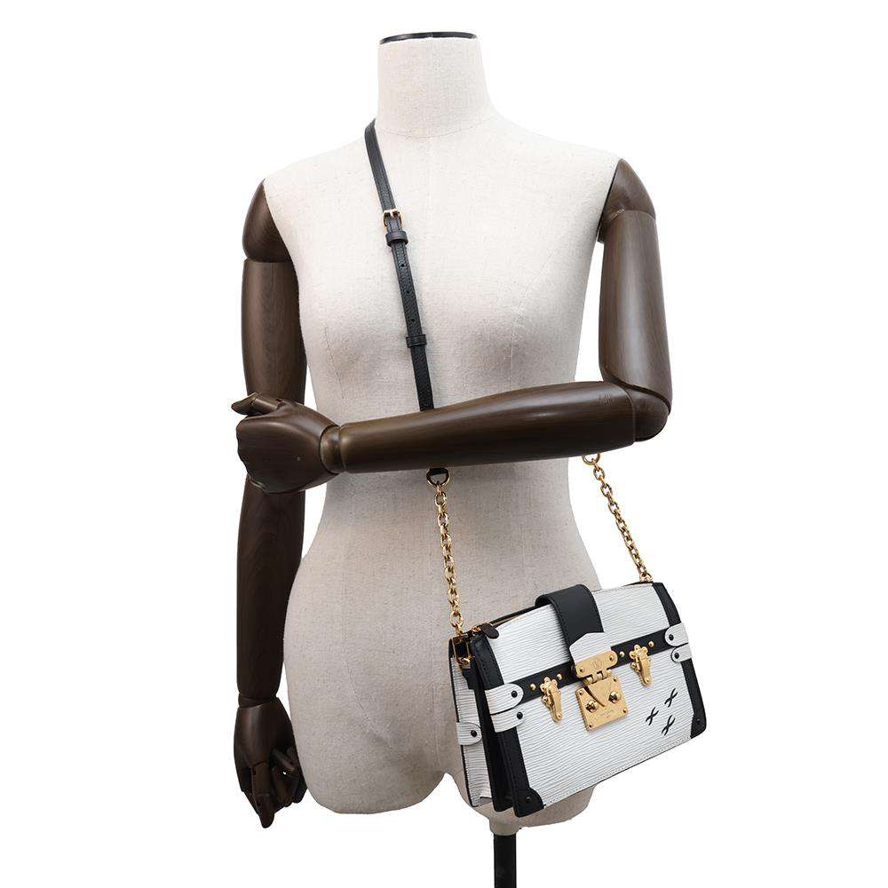 LOUIS VUITTON Trunk Clutch White/NoirM52151 Epi Leather