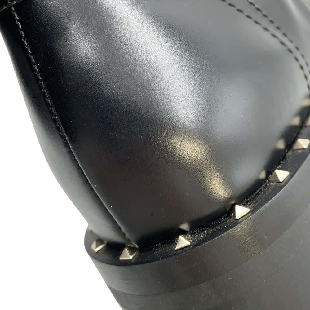 Valentino Garavani Rock Studded Boots Black Leather Size 35