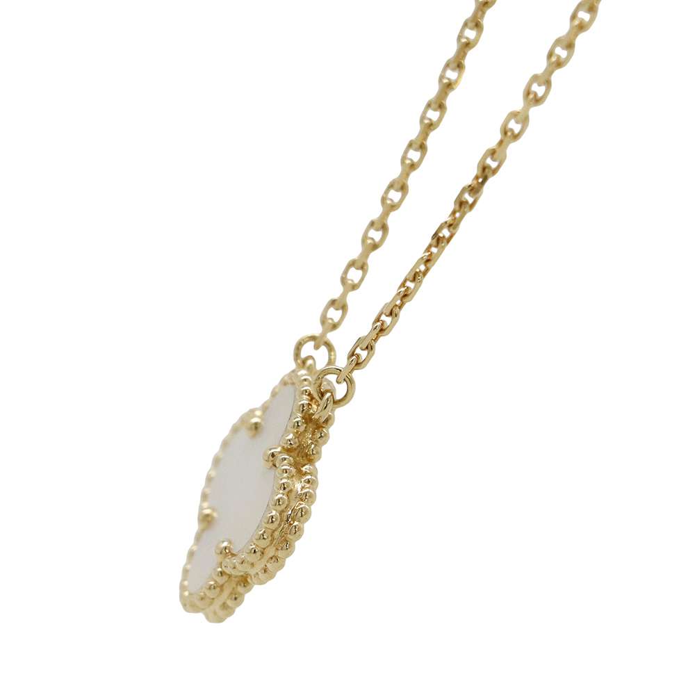 Van Cleef & Arpels Vintage Alhambra PendantVCARA45900 18K Yellow Gold