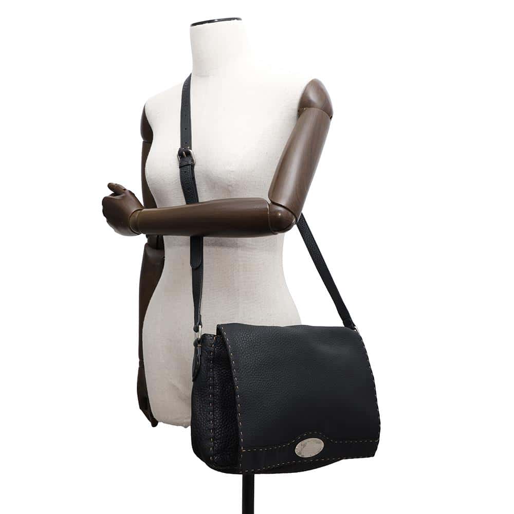 FENDI Selleria Messenger Bag Black8BT116 Leather