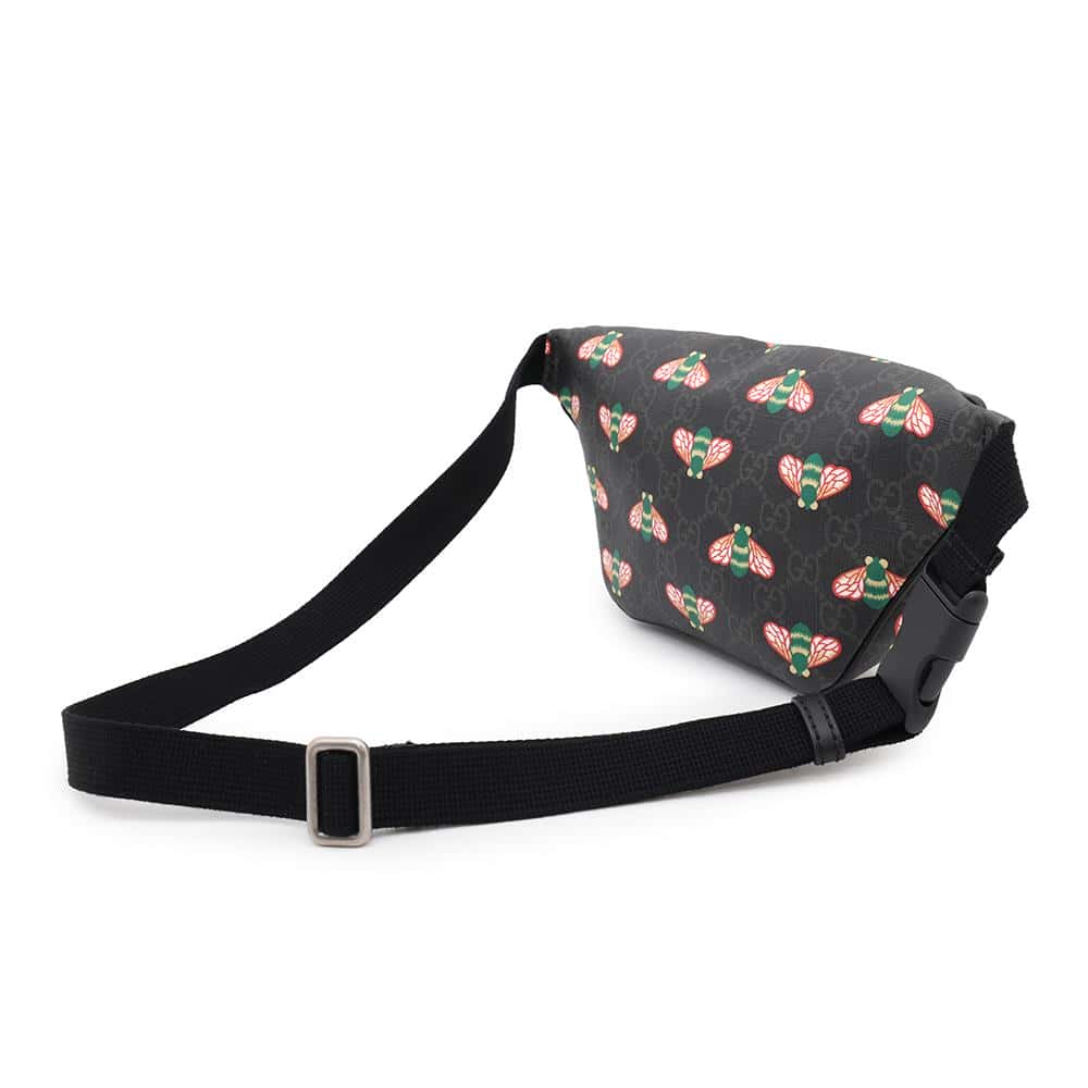 GUCCI GG Supreme Crossbody Bag in Bee Print Black675181 PVC