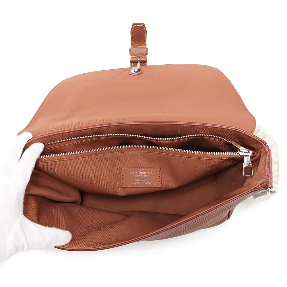 LOUIS VUITTON Montsouris Messenger BrownM23097 Epi XL