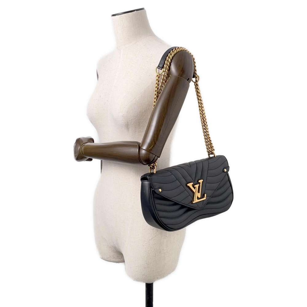 LOUIS VUITTON New Wave ChainBag NoirM51498 Calf Leather Size MM