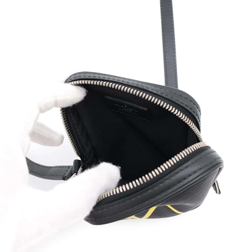 LOUIS VUITTON Danube LV Circle NoirM55120 Epi Leather Size PM