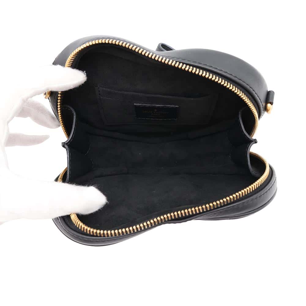 LOUIS VUITTON New Wave Heart Bag NoirM52796 Calf Leather