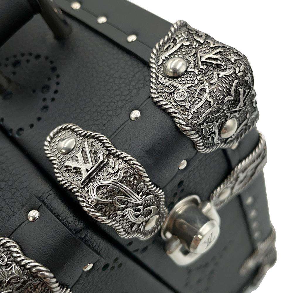 LOUIS VUITTON Handle/Trunk BlackM11161 Monogram LV Darts