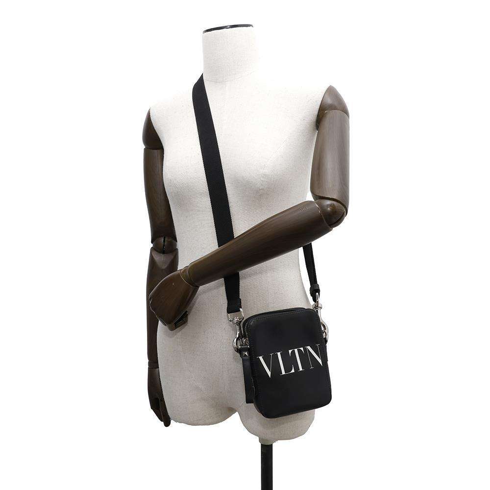 Valentino Garavani VLTN Shoulder Bag Black5Y2B0943 Leather
