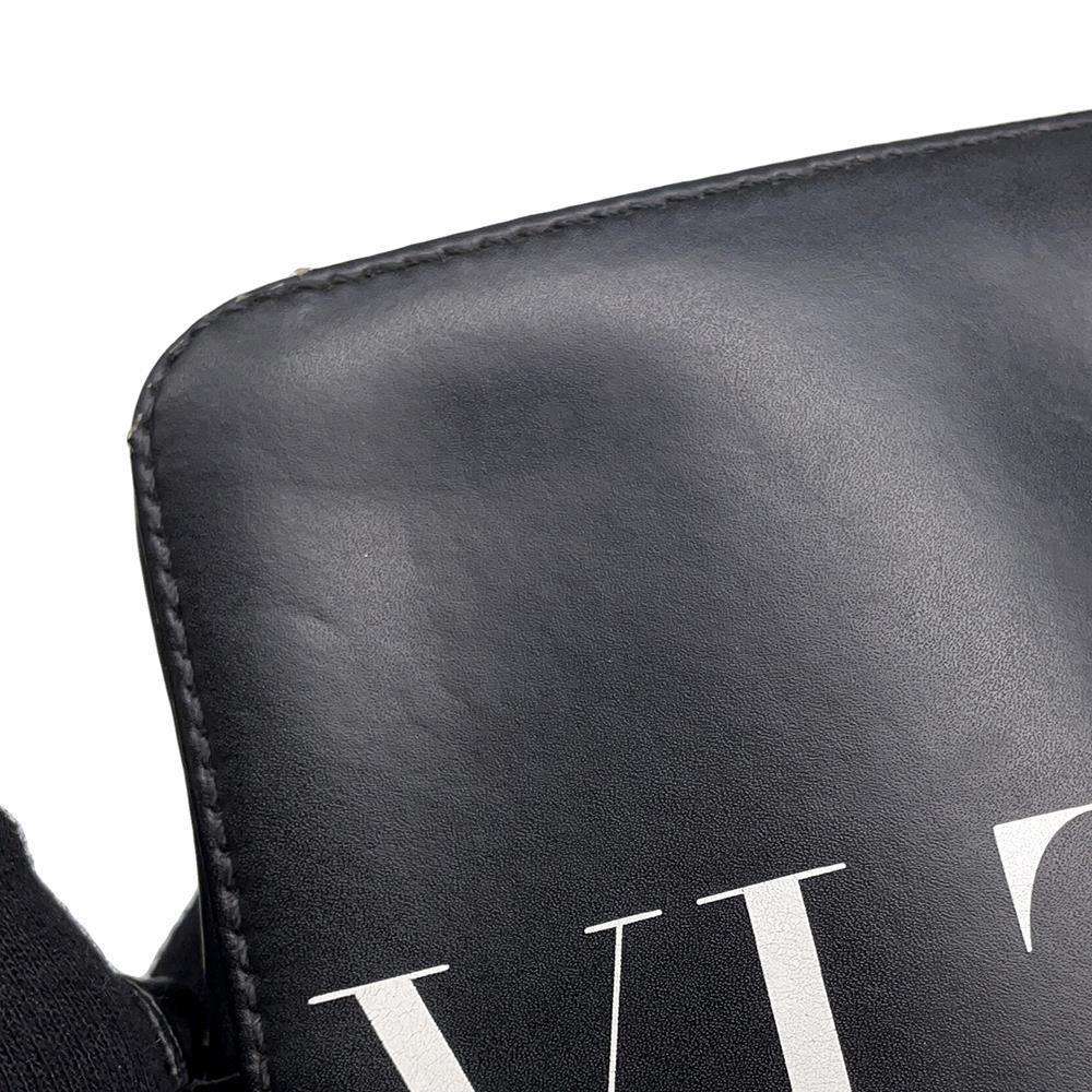 Valentino Garavani VLTN Shoulder Bag Black5Y2B0943 Leather