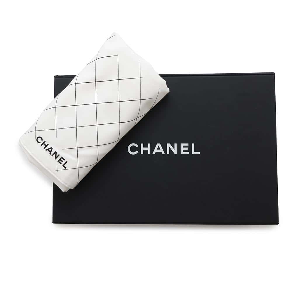 CHANEL Matelasse Double Flap Chain Shoulder Bag BeigeA01112 Caviar Leather Size 25