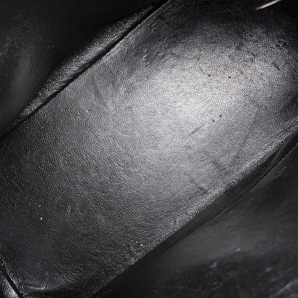 CHANEL Medallion Tote BlackA01804 Caviar Leather