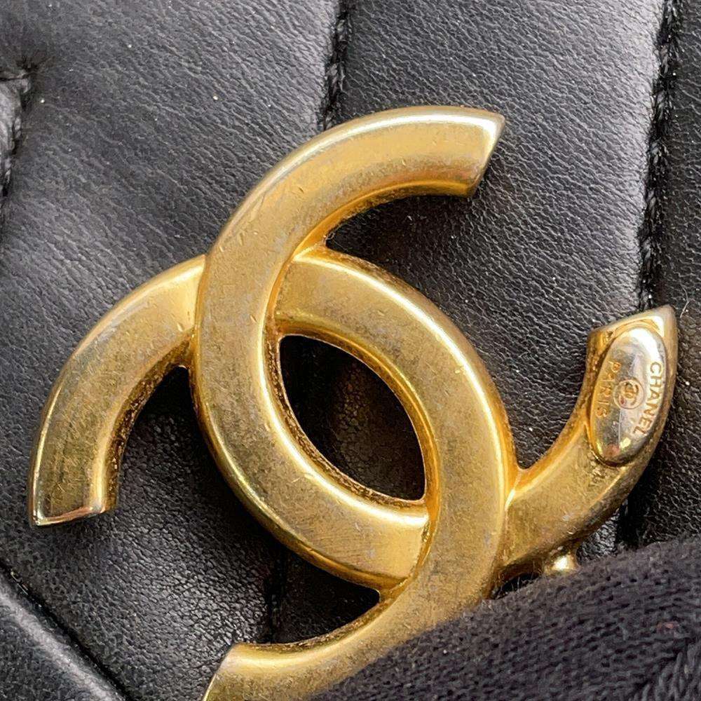 CHANEL Chevron ChainShoulder Bag Black/GoldA90807 Lambskin