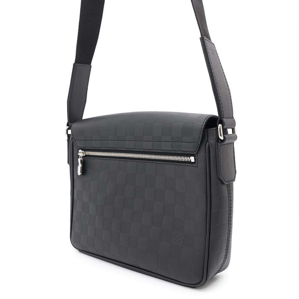 LOUIS VUITTON District NV3 BlackN42711 Damier Infini Leather Size PM