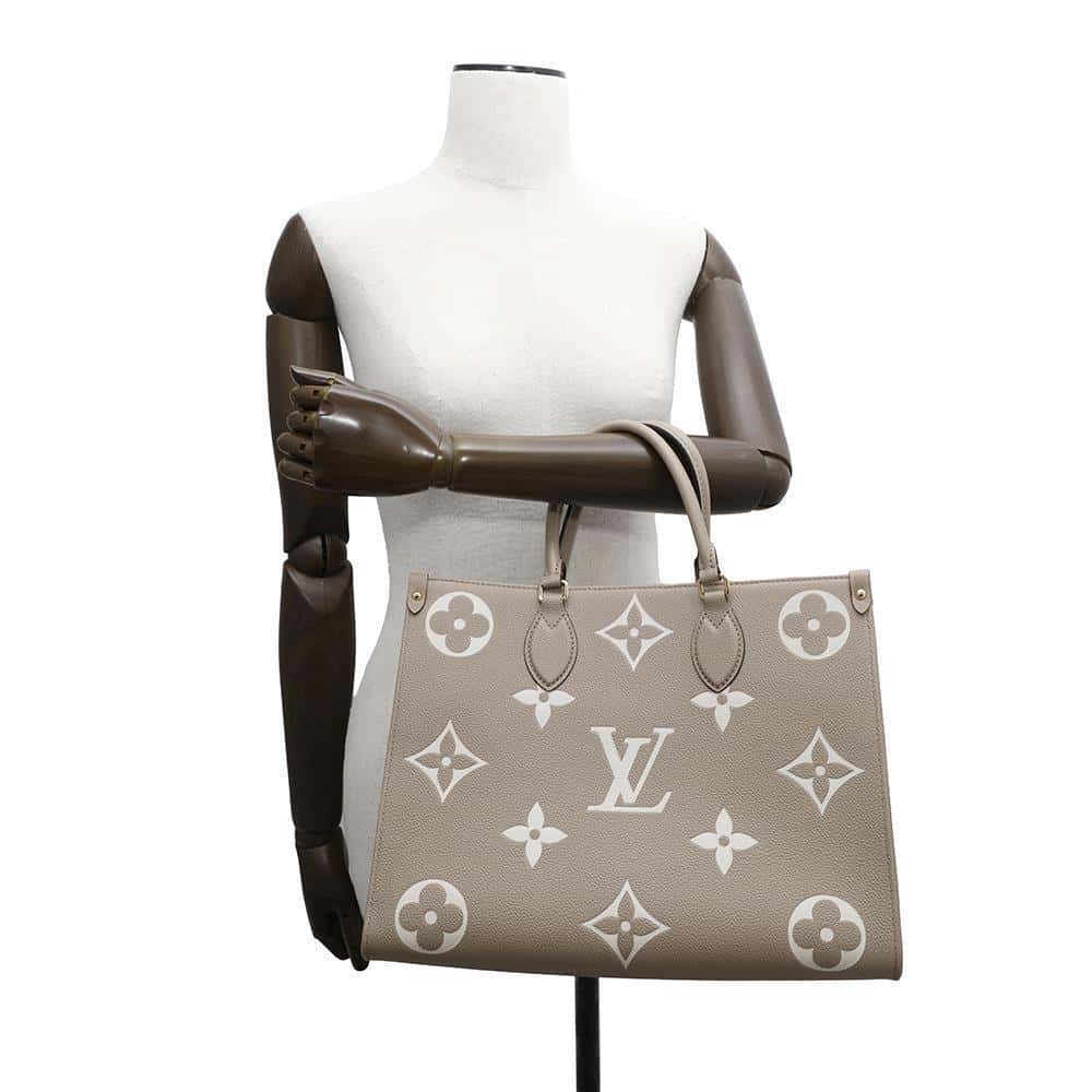 LOUIS VUITTON Onthego Tourterelle/ClaimM45494 Monogram Empreinte Leather Size MM