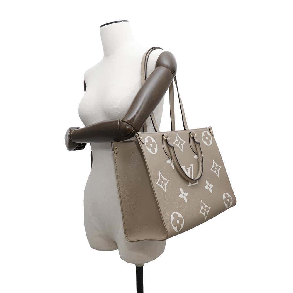 LOUIS VUITTON Onthego Tourterelle/ClaimM45494 Monogram Empreinte Leather Size MM