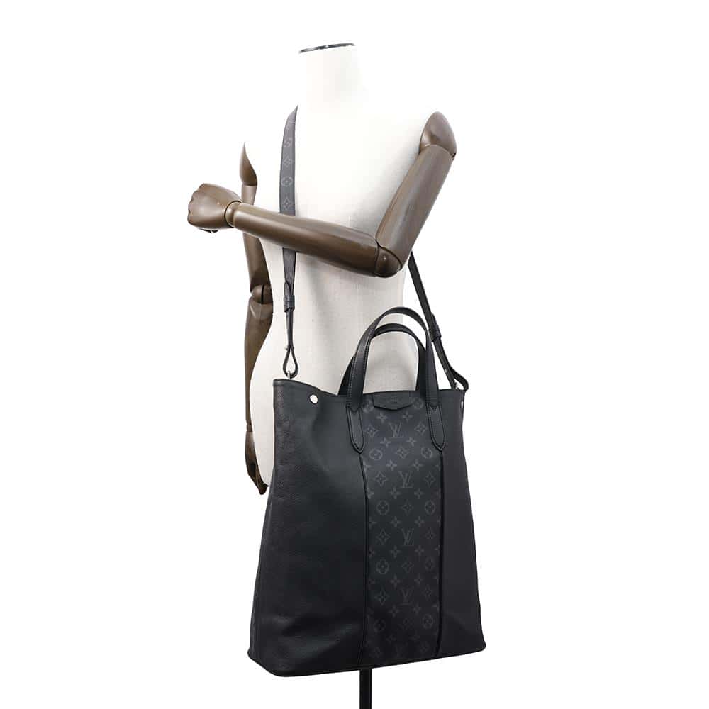 LOUIS VUITTON City tote NoirM30431 Monogram Eclipse Taiga Leather