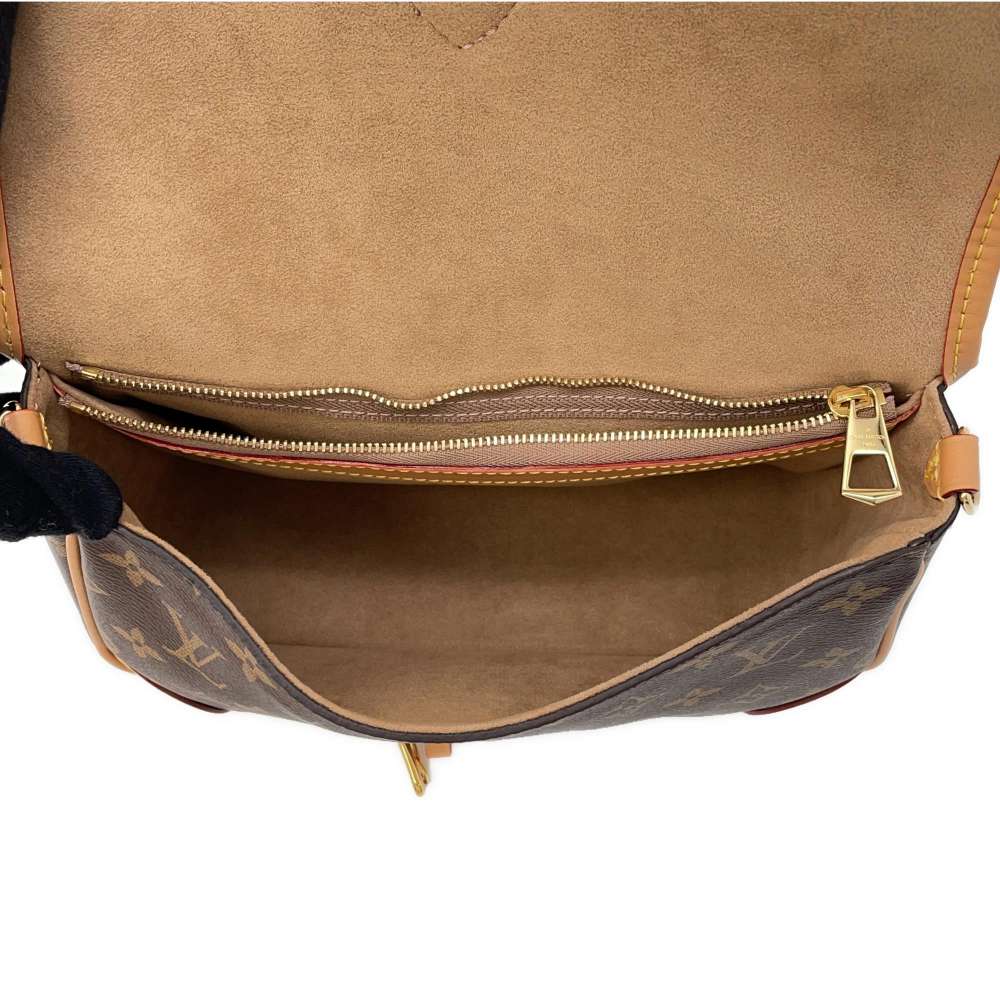 LOUIS VUITTON Diane NM BrownM46317 Monogram Shearling Size PM