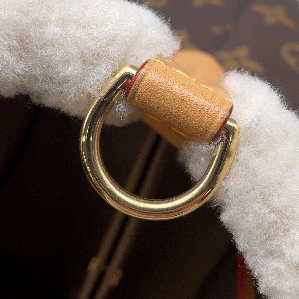 LOUIS VUITTON Neonoe BrownM46319 Monogram Shearling Size BB