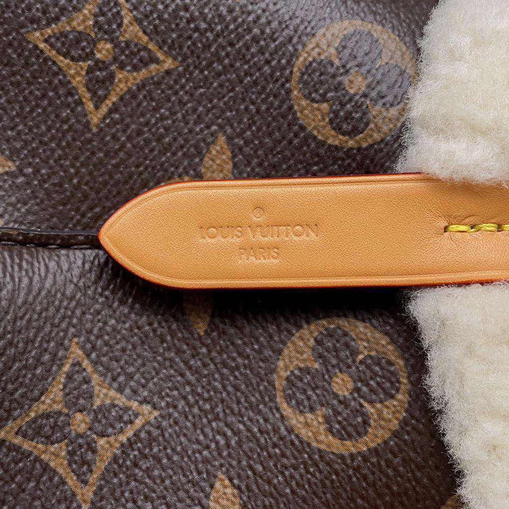 LOUIS VUITTON Neonoe BrownM46319 Monogram Shearling Size BB