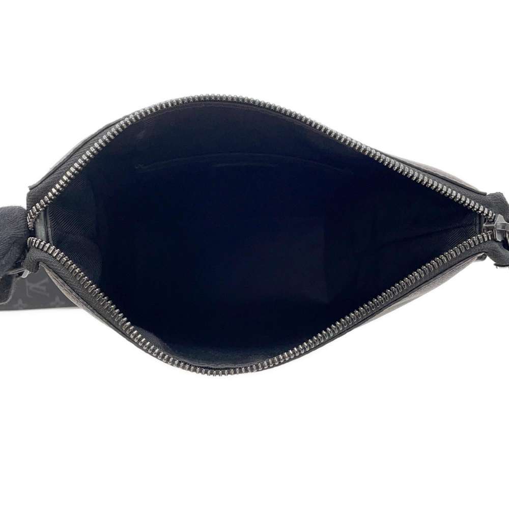 LOUIS VUITTON Cruiser Messenger NoirM57966 Monogram LV Rubber